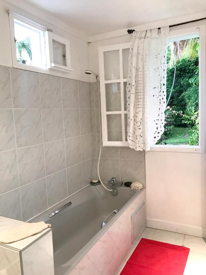Studio Charmant Au Coeur De Boucan Canot 30 M² Avec Jardin Prive Saint-Paul Exterior photo