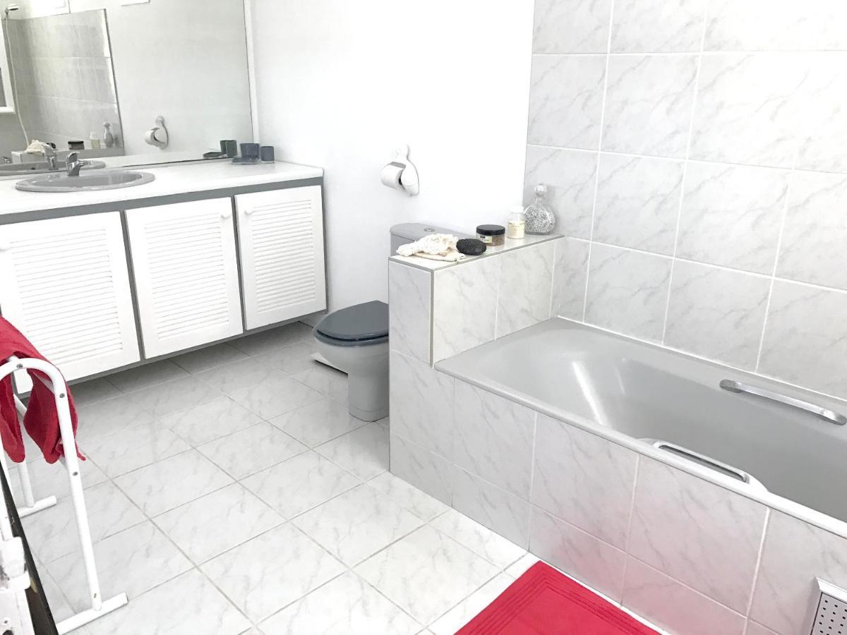 Studio Charmant Au Coeur De Boucan Canot 30 M² Avec Jardin Prive Saint-Paul Exterior photo